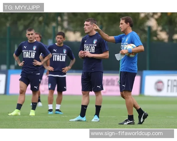 意大利足球队在欧洲杯赛场上连胜不止展现强大实力与团队默契